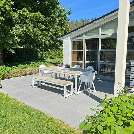 Les Trois Tilleuls * Rochefort