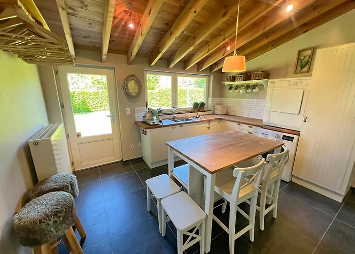 Les Trois Tilleuls *