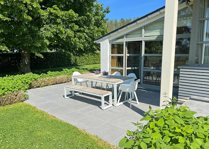 Les Trois Tilleuls * Rochefort